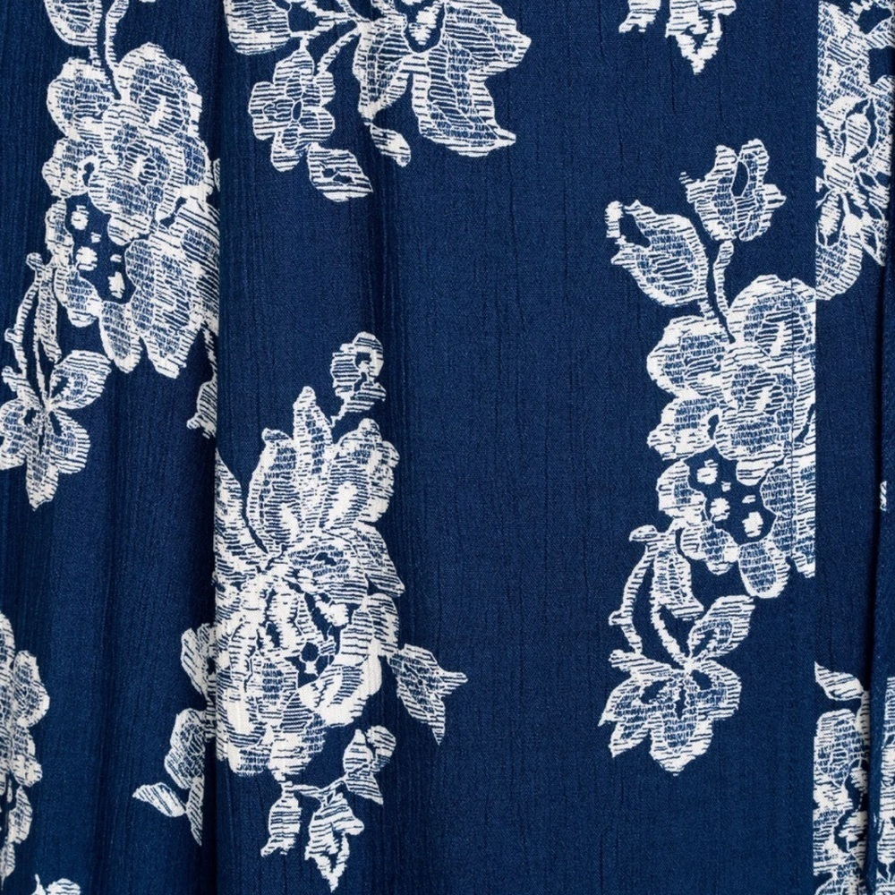 Lulus Heart of Marigold Navy Blue Floral Print Wrap Maxi Dress size XS Gauzy - Picture 13 of 14